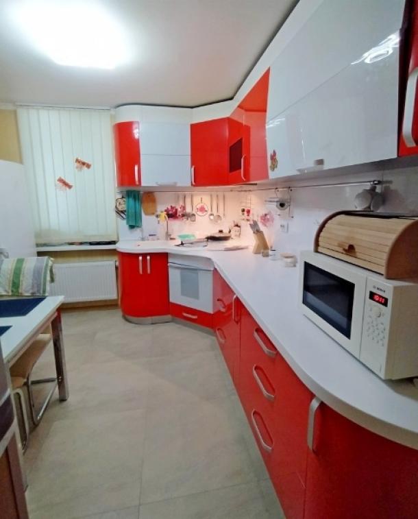 Дом, 3-кімн., Харьков, Одесская