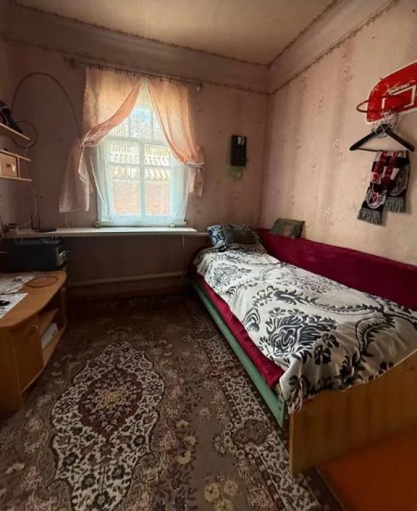 Дом, 3-кімн., Харьков, Восточный