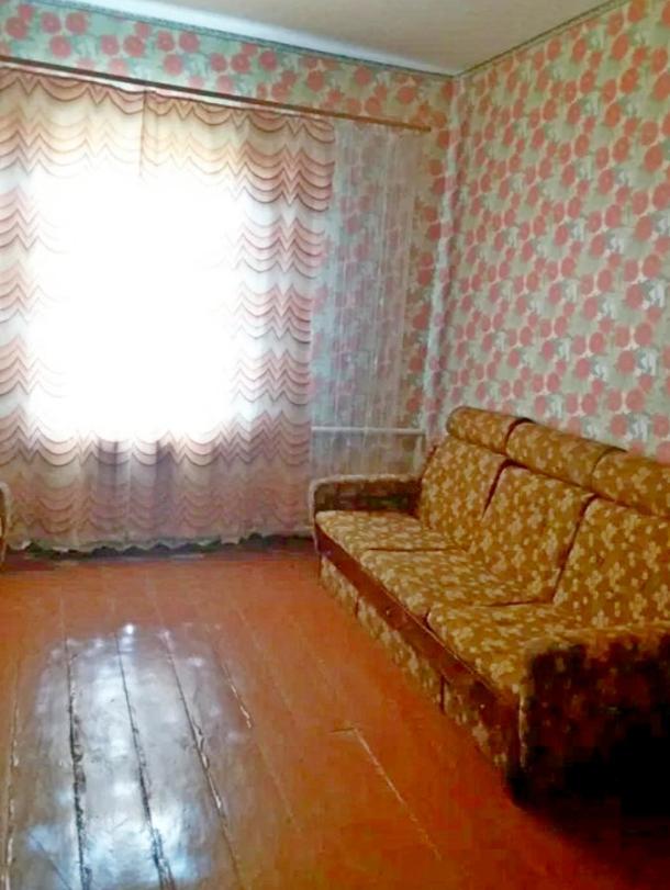 Дом, 4-кімн., Люботин, Харьковский район