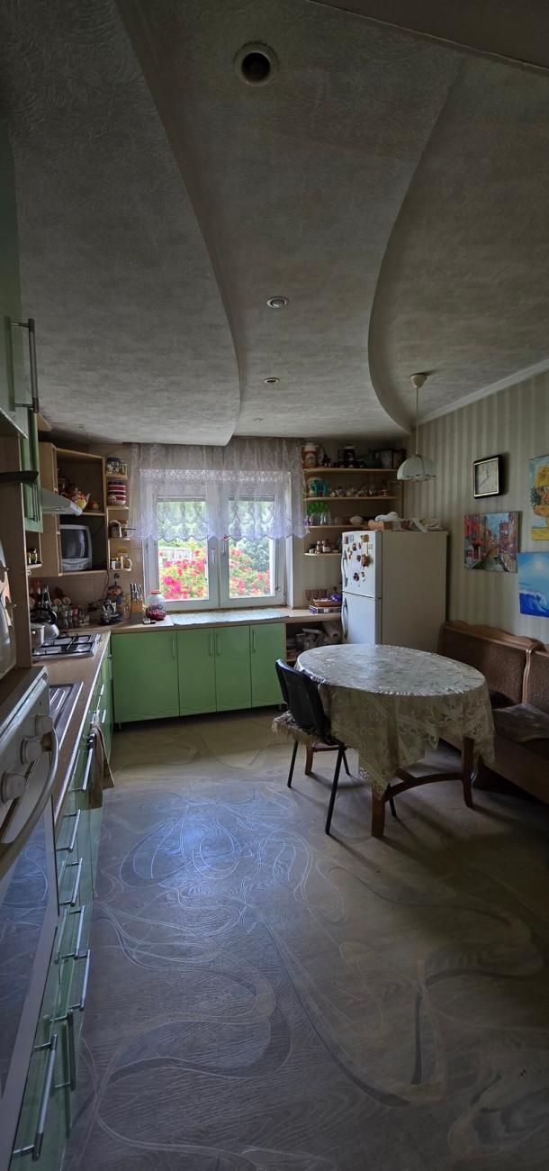 Дом, 4-кімн., Харьков, Основа