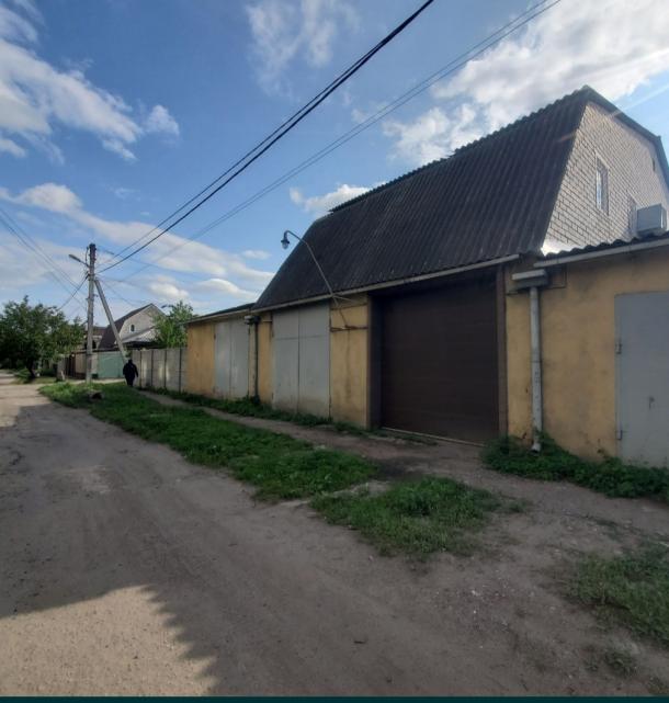 Дом, 4-кімн., Харьков, Немышля