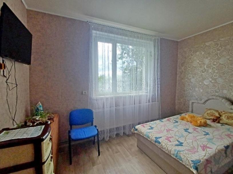 Дом, 3-кімн., Новопокровка, Чугуевский район