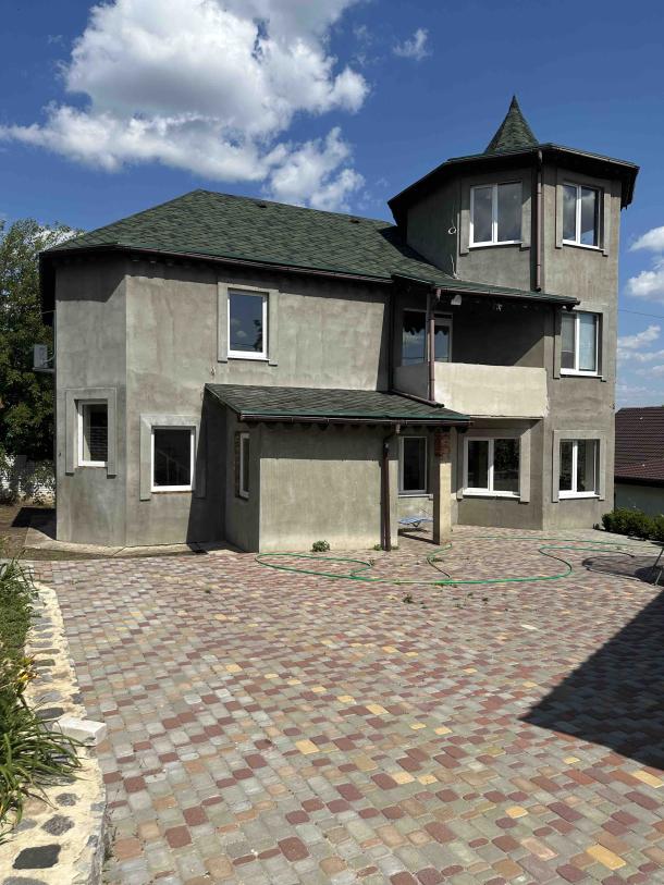 Дом, 4-кімн., Харьков, Журавлевка