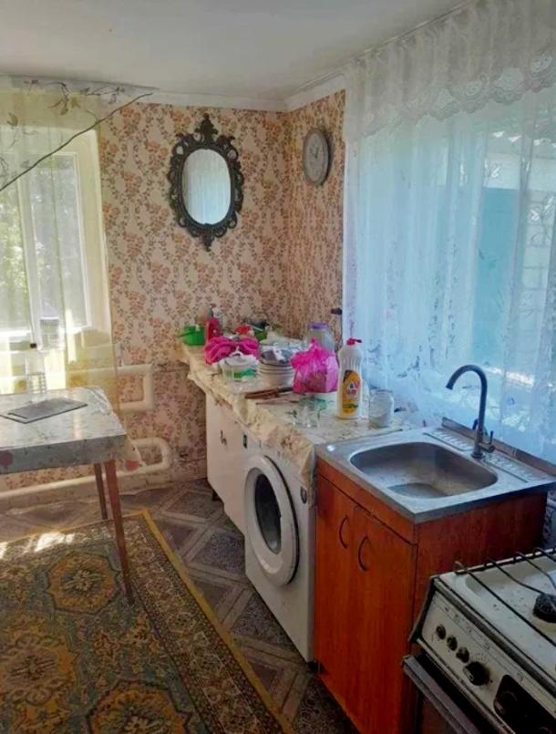 Дом, 4-кімн., Люботин, Харьковский район