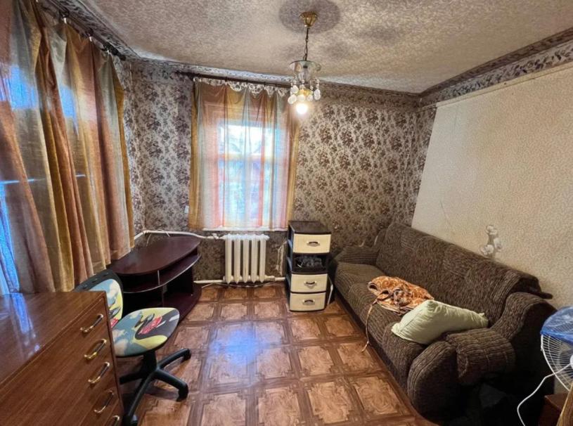 Дом, 5-кімн., Люботин, Харьковский район