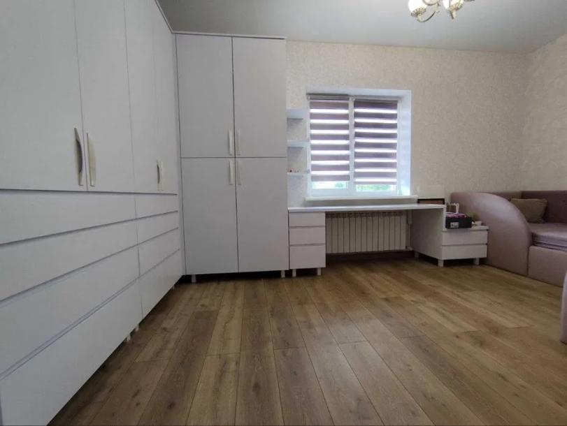 Дом, 4-кімн., Харьков, Салтовка