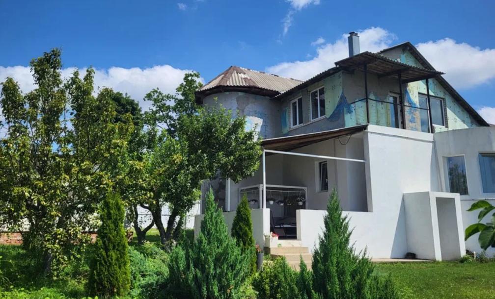 Дом, 6-кімн., Люботин, Харьковский район