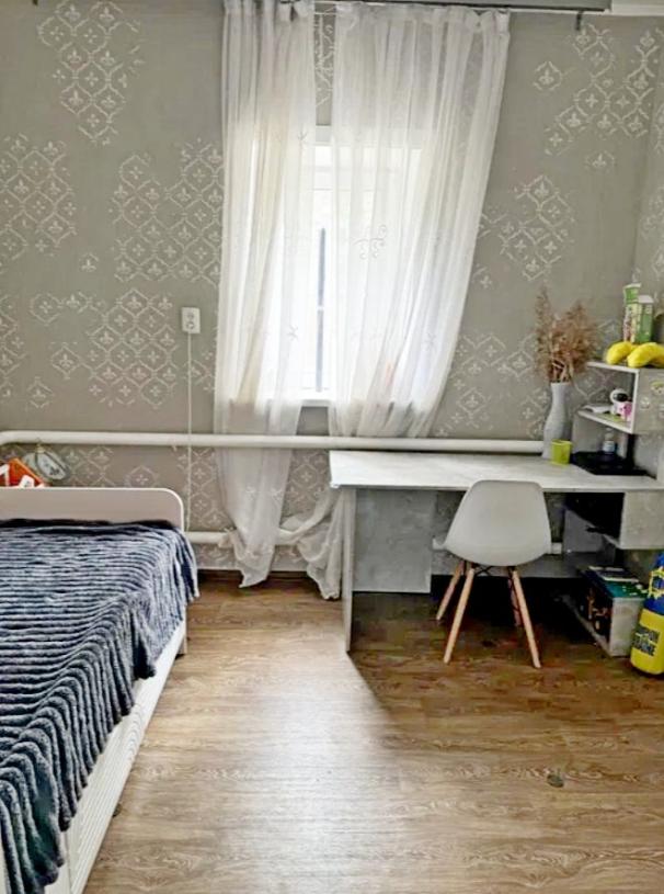 Дом, 3-кімн., Чугуев, Чугуевский район