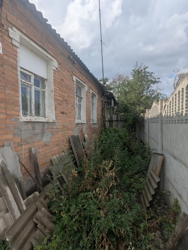 Дом, 3-кімн., Харьков, Новозападный