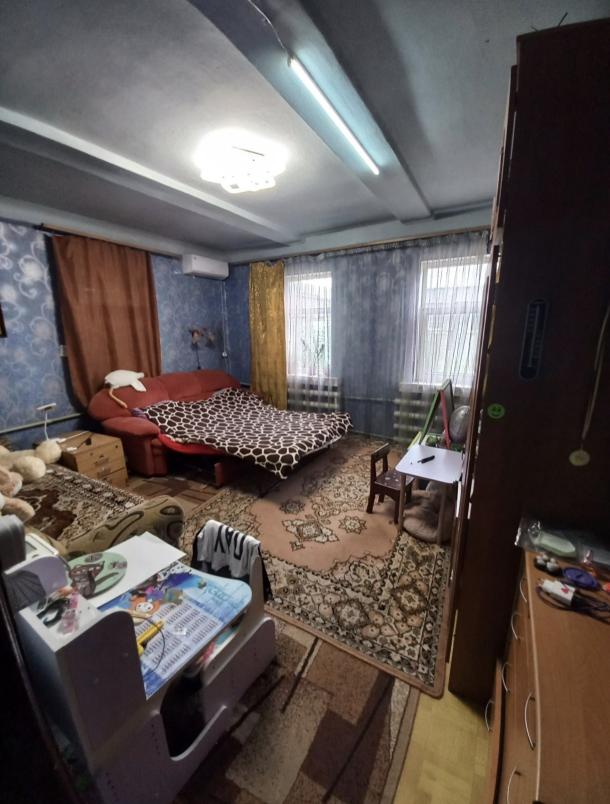Дом, 3-кімн., Харьков, Завод Шевченко