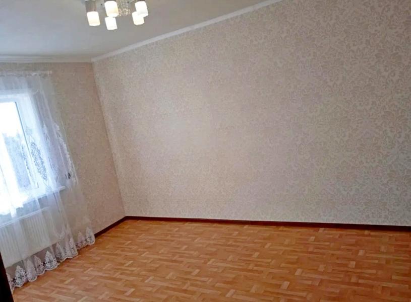 Дом, 5-кімн., Новая Водолага, Харьковский район