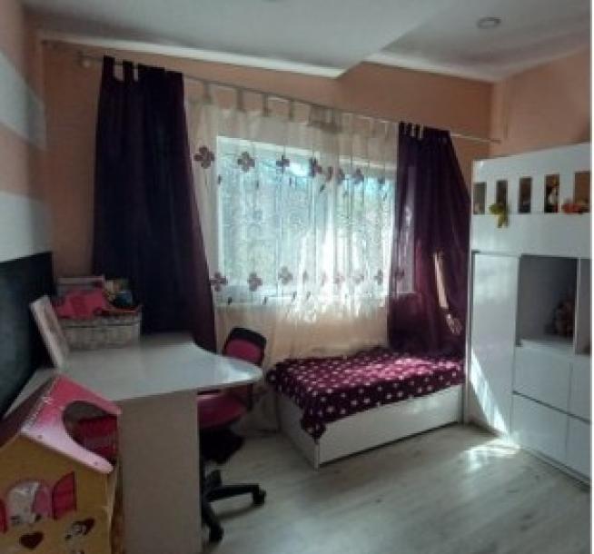 Дом, 3-кімн., Харьков, Журавлевка