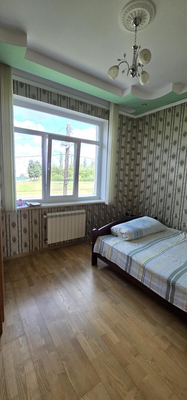 Дом, 6-кімн., Харьков, Немышля