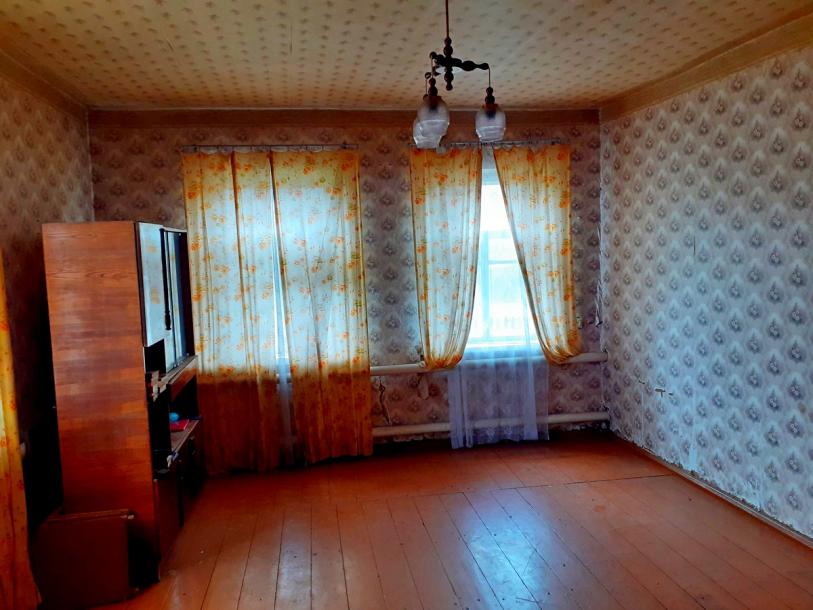 Дом, 3-кімн., Люботин, Харьковский район