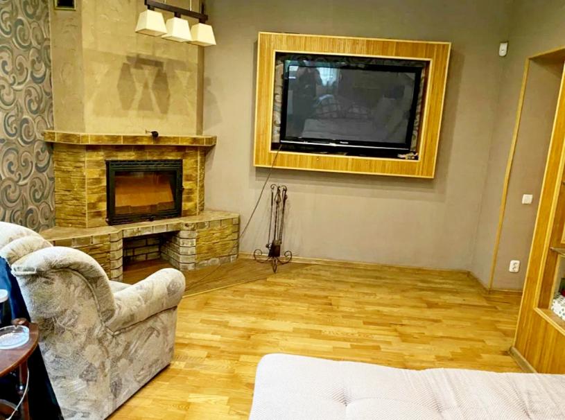 Дом на 2 входа, 4-кімн., Мерефа, Харьковский район