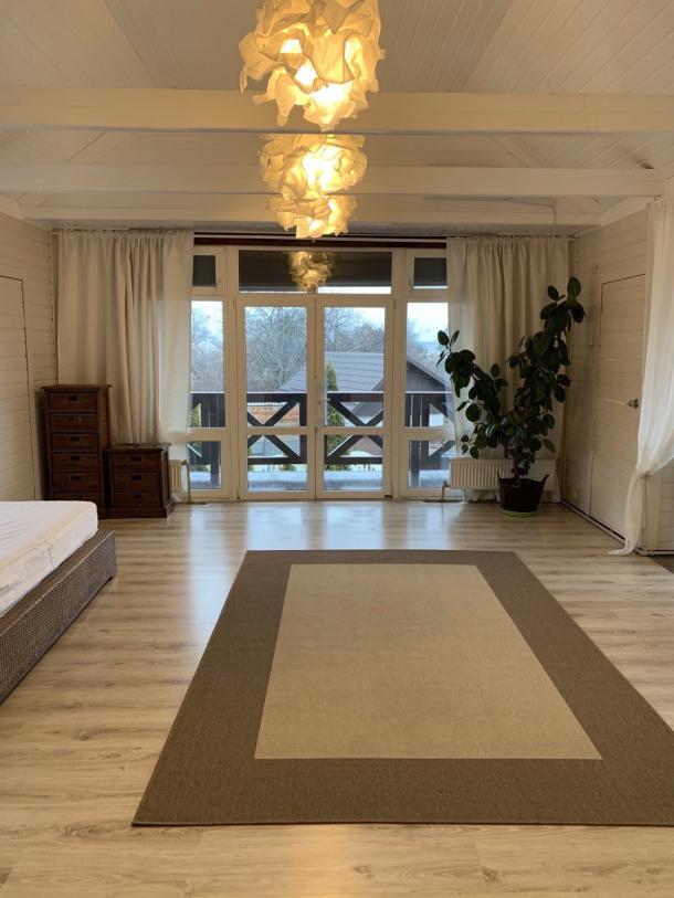 Дом, 5-кімн., Люботин, Харьковский район