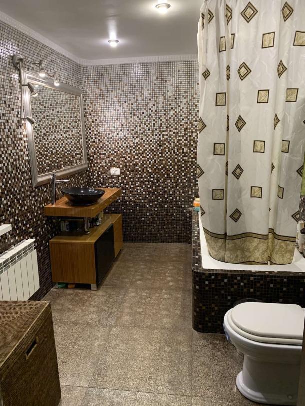 Дом, 5-кімн., Люботин, Харьковский район