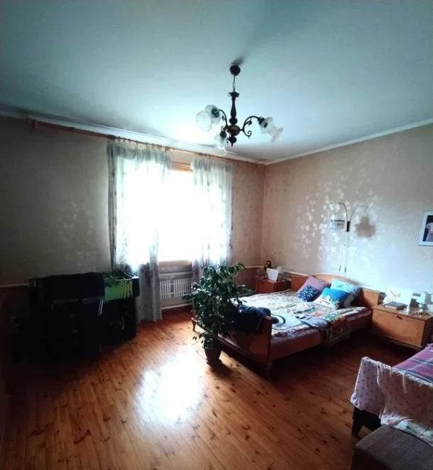 Дом, 5-кімн., Харьков, Песочин