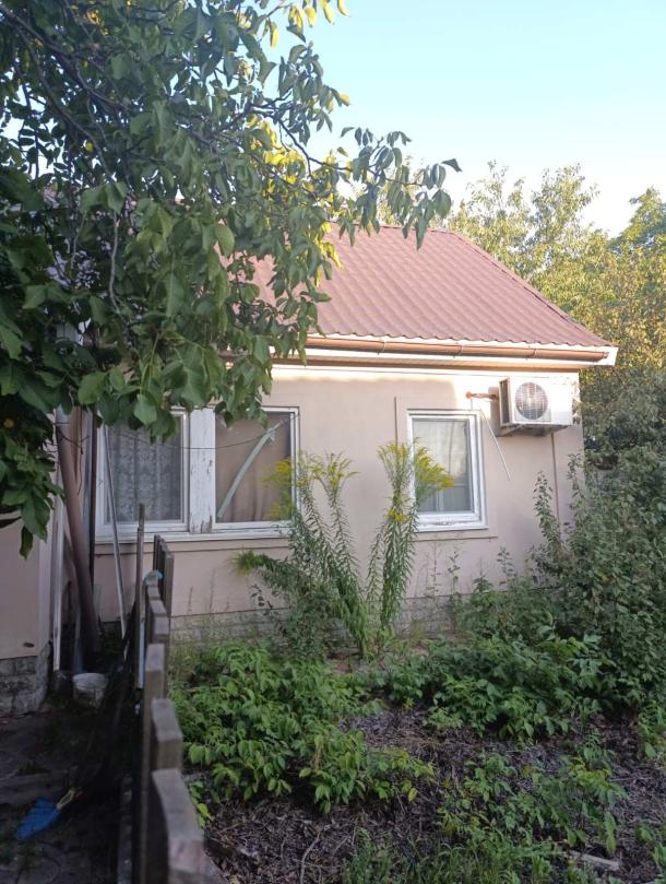 Дом, 2-кімн., Харьков, Новозападный