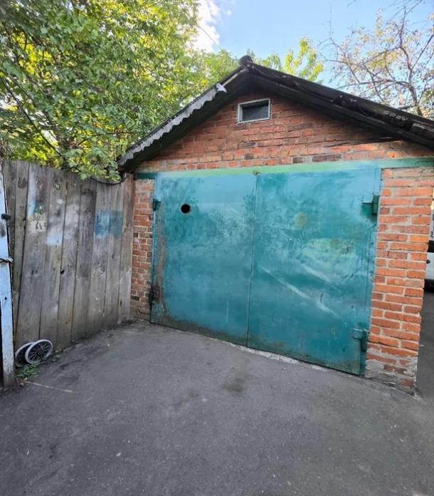 Дом, 4-кімн., Харьков, Кулиничи