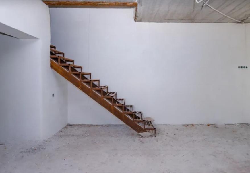 Дом на 2 входа, 8-кімн., Харьков, Аэропорт