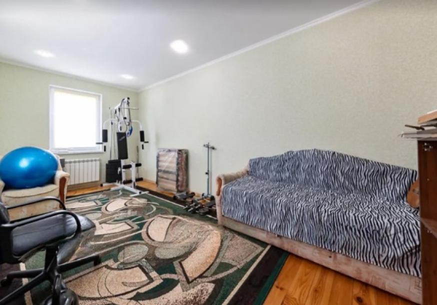 Таунхаус, 5-кімн., Харьков, Северная Салтовка