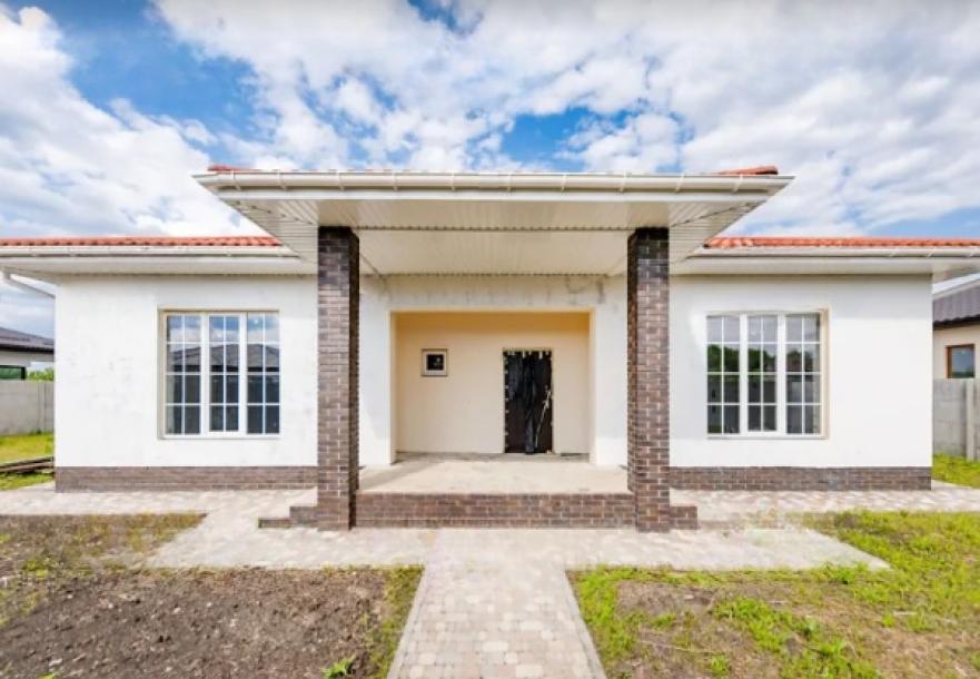 Дом, 4-кімн., Харьков, Большая Даниловка