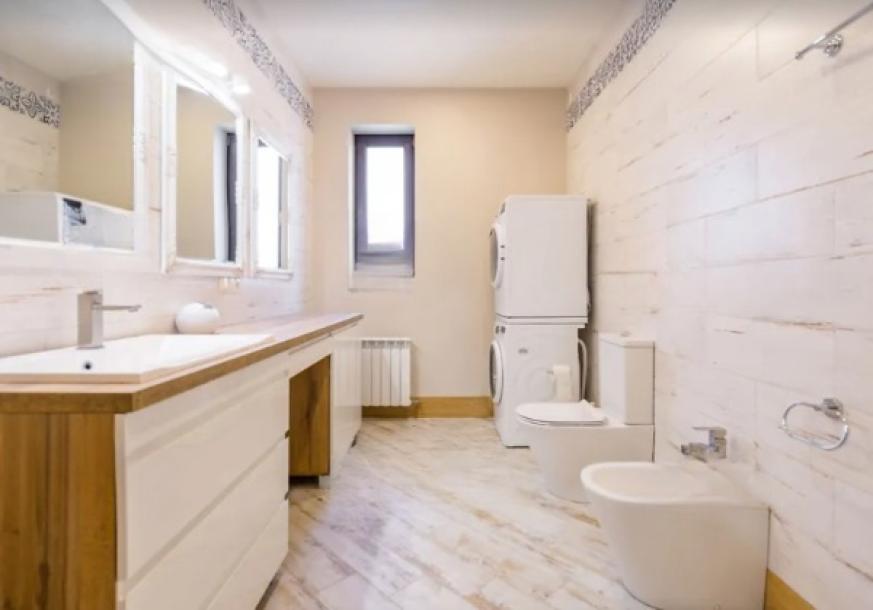 Дом, 3-кімн., Харьков, Салтовка