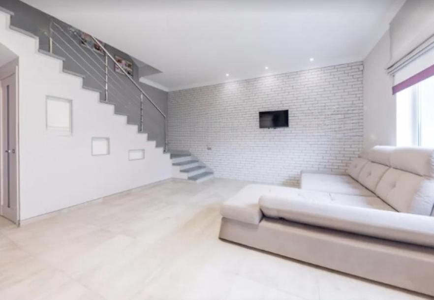 Таунхаус, 4-кімн., Харьков, Большая Даниловка