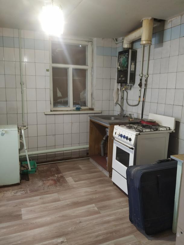 Дом, 4-кімн., Чугуев, Чугуевский район