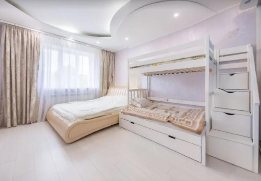 Дом, 4-кімн., Харьков, Холодная Гора