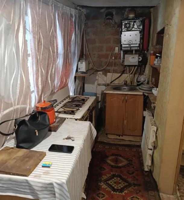 Дом, 2-кімн., Харьков, Залютино