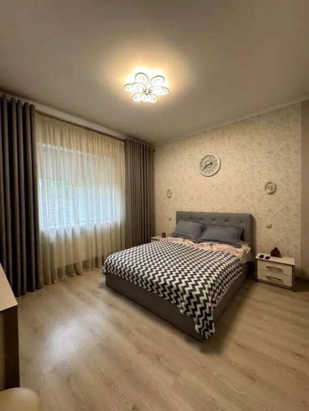 Дом, 5-кімн., Харьков, ХТЗ