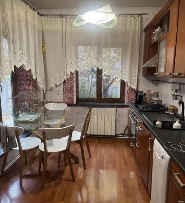 Дом, 4-кімн., Харьков, 8 хлебзавод