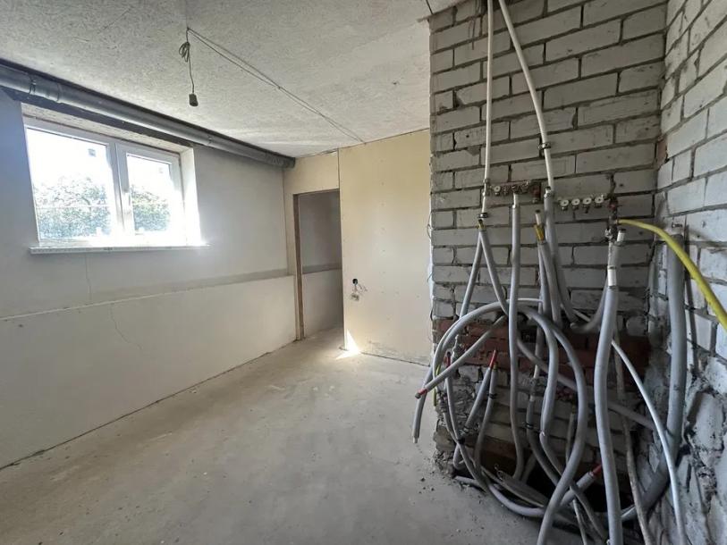 Дом, 4-кімн., Харьков, Павленки