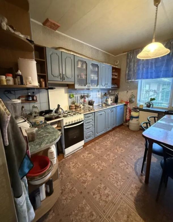 Дом на 2 входа, 6-кімн., Харьков, Аэропорт