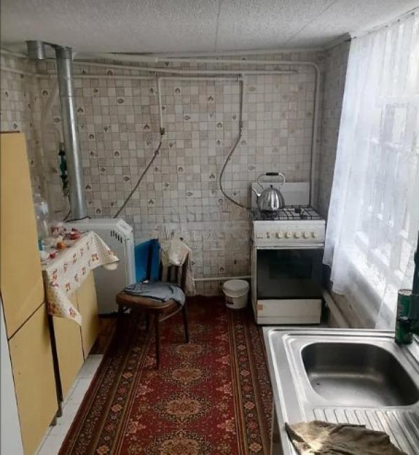 Дом, 3-кімн., Харьков, Жихарь