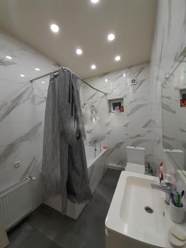 Дом, 3-кімн., Харьков, Одесская