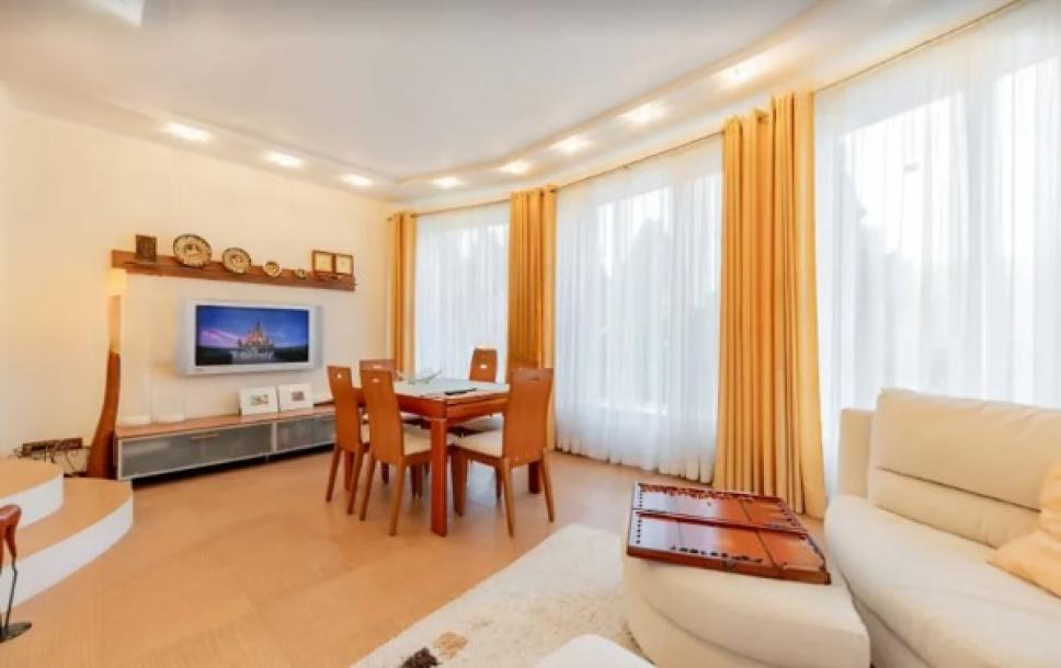 Дом, 3-кімн., Харьков, Большая Даниловка