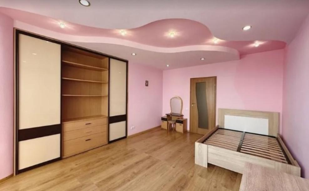 квартира, 2-кімн., Харьков, 604м/р, Тракторостроителей просп.