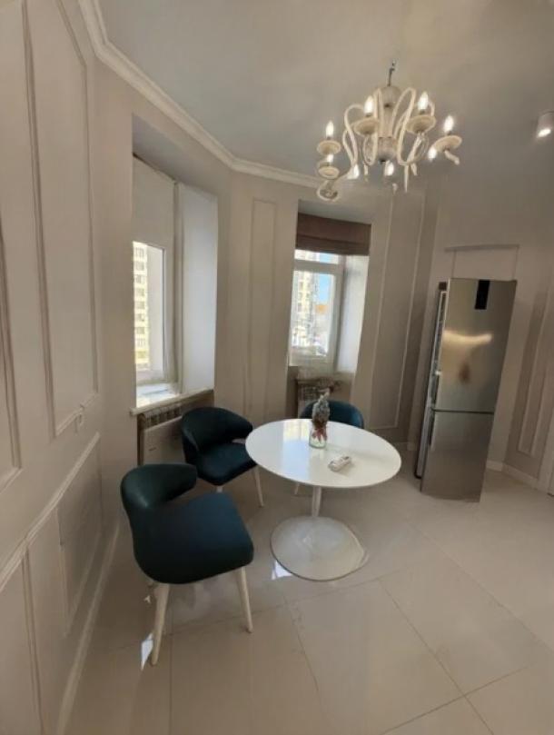 квартира, 3-кімн., Харьков, Павлово Поле, Профессорская