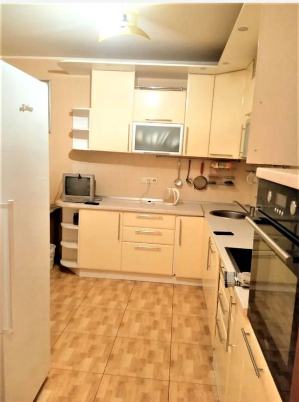 квартира, 3-кімн., Харьков, Павловка, Сухумская