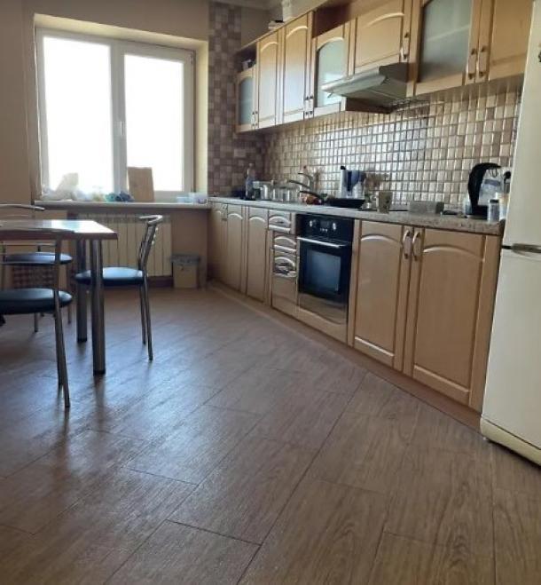 квартира, 2-кімн., Харьков, 608м/р, Академика Павлова