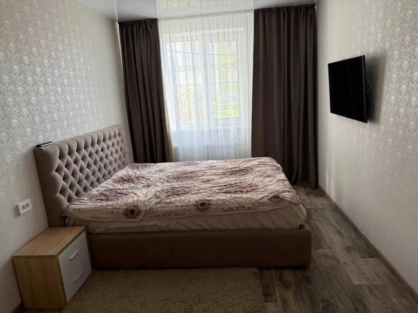 квартира, 2-кімн., Харьков, Новые Дома, Ньютона