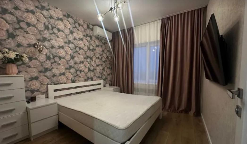 квартира, 3-кімн., Харьков, Журавлевка, Борткевича