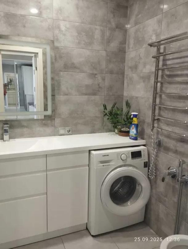 квартира, 2-кімн., Харьков, 1 Северная Салтовка, Гвардейцев Широнинцев