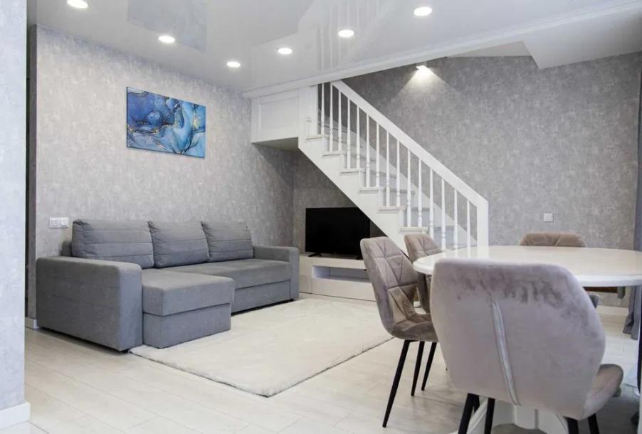 квартира, 2-кімн., Харьков, Центральный рынок метро, Лосевский пер