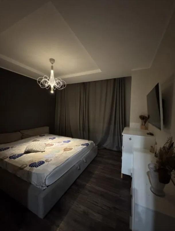 квартира, 3-кімн., Харьков, Завод Малышева метро, Героев Харькова пр-т