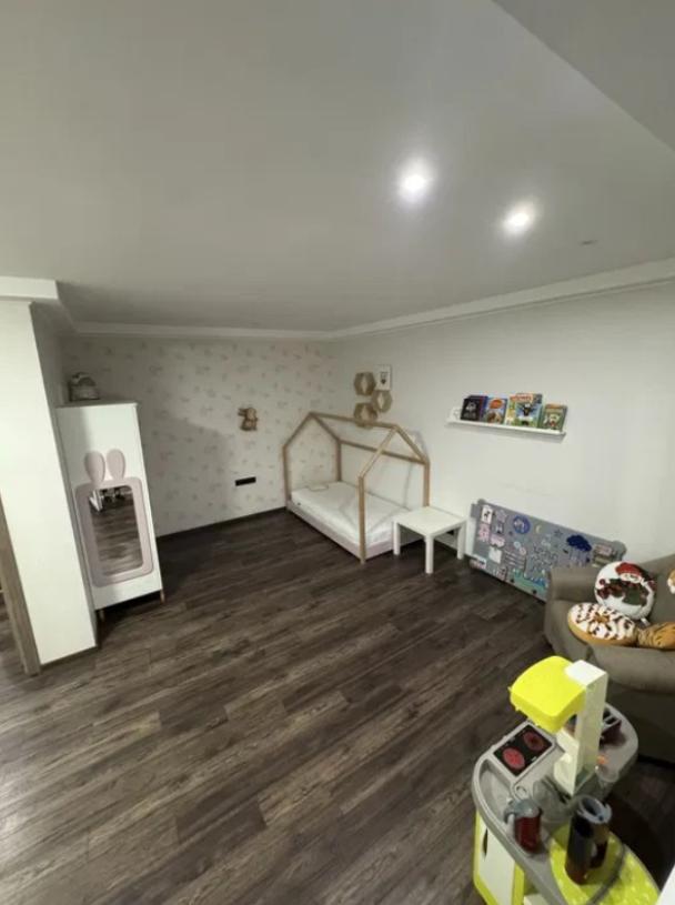 квартира, 3-кімн., Харьков, Завод Малышева метро, Героев Харькова пр-т