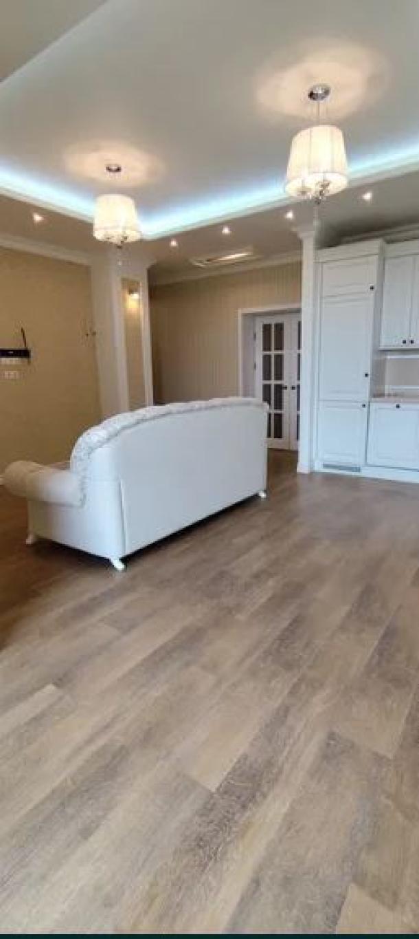 квартира, 3-кімн., Харьков, Алексеевка, Победы пр.